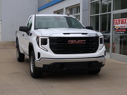 New 2025 GMC Sierra 1500 Pro w/ Pro Value Package