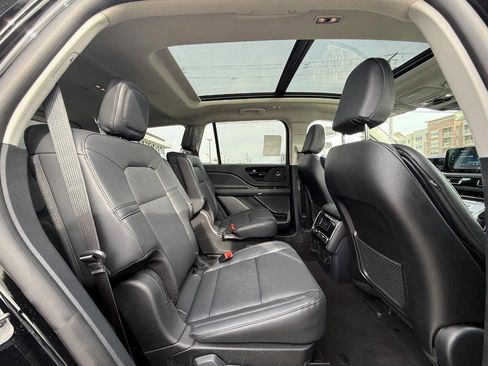 New 2026 Lincoln Aviator AWD image 6