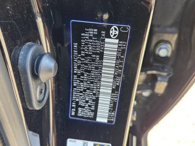 Used 2025 Toyota Corolla LE FWD image 17
