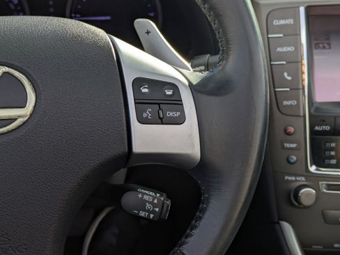 Used 2014 Lexus IS 250C image 22