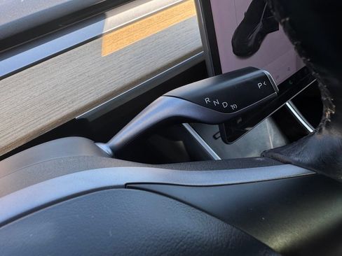 Used 2018 Tesla Model 3 RWD image 28