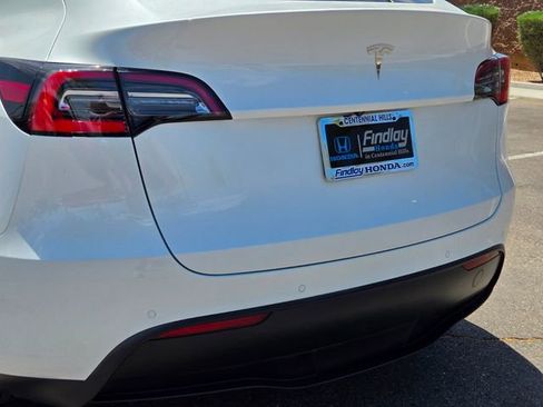 Used 2021 Tesla Model Y 2WD image 7