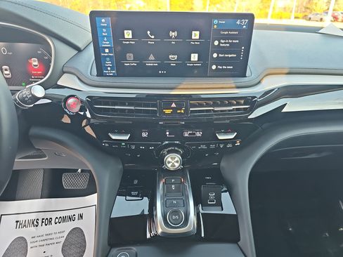 Used 2025 Acura MDX SH-AWD image 23