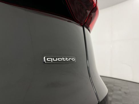 Used 2025 Audi Q5 Prestige image 9