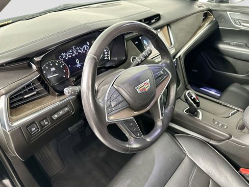 Used 2018 Cadillac XT5 Platinum image 9