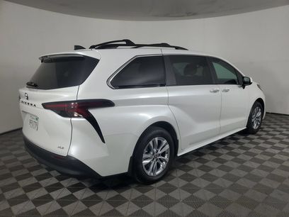Used 2025 Toyota Sienna XLE w/ XLE Plus Package
