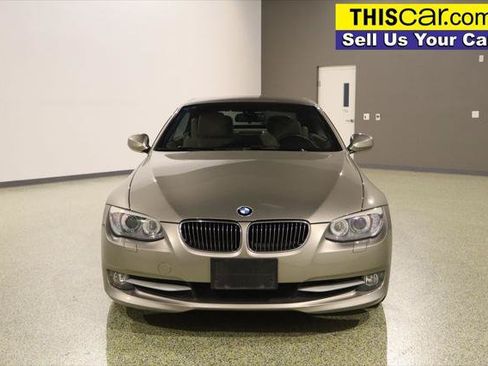 Used 2011 BMW 328i Convertible RWD image 3