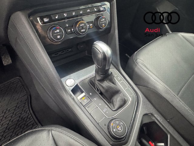 Used 2020 Volkswagen Tiguan SE AWD/4WD image 30