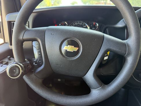Used 2019 Chevrolet Express 3500 LT w/ LT Preferred Equipment Group RWD image 23