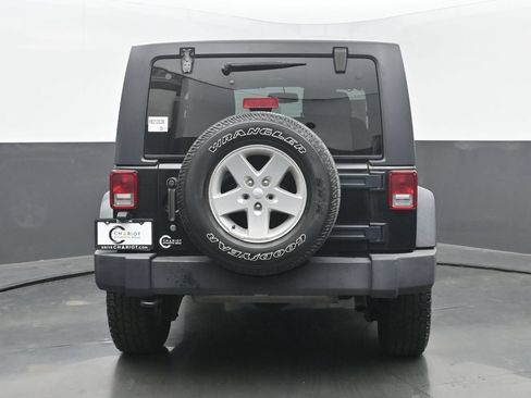 Used 2015 Jeep Wrangler Sport w/ Quick Order Package 24S AWD/4WD image 5