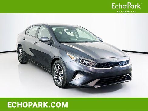 Used 2023 Kia Forte LXS FWD image 1