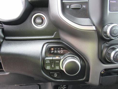 Used 2022 RAM 1500 Big Horn AWD/4WD image 21