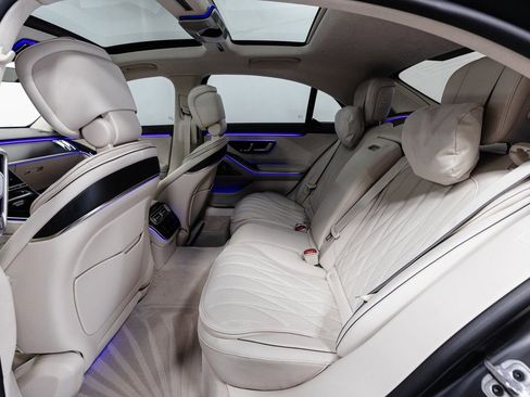 Used 2025 Mercedes-Benz S 63 AMG S image 28