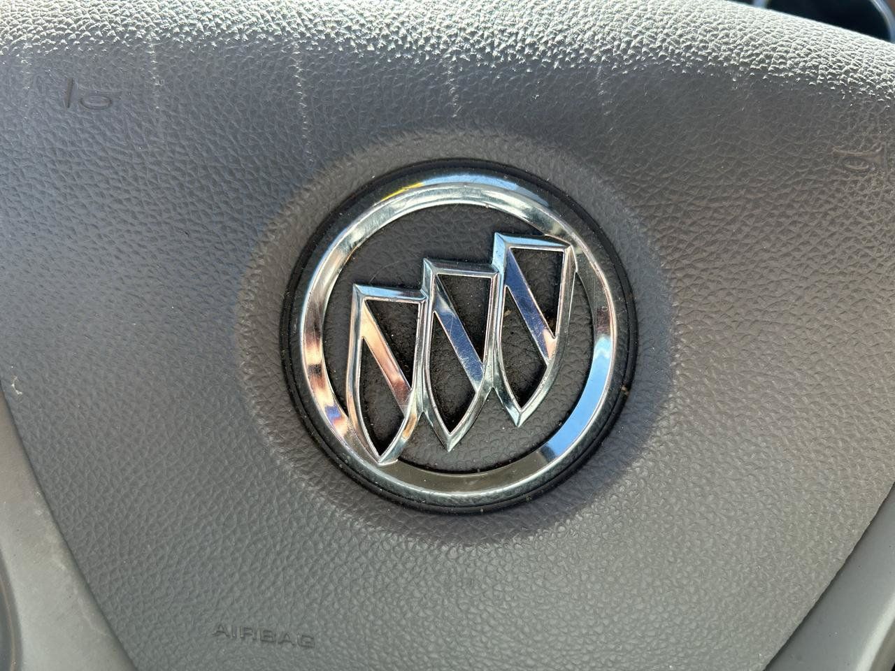 Used 2011 Buick Enclave CXL FWD image 19