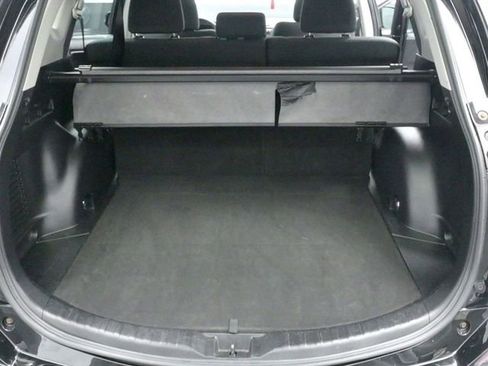 Used 2018 Toyota RAV4 XLE image 13