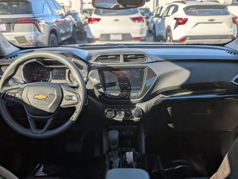 Certified 2023 Chevrolet TrailBlazer LT w/ Convenience Package image 19
