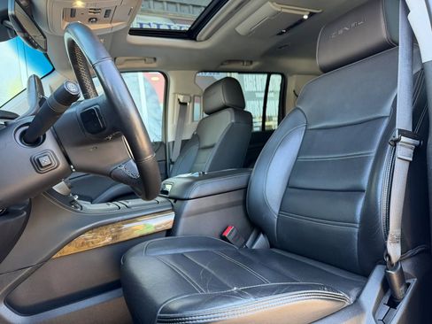 Used 2017 GMC Yukon XL Denali w/ Open Road Package image 10