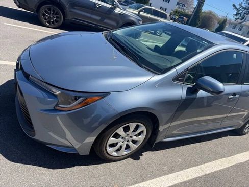 Used 2024 Toyota Corolla LE FWD image 1