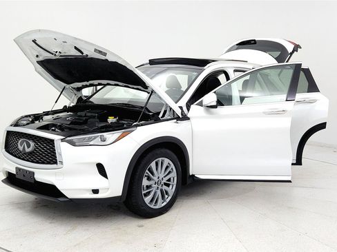 Used 2023 INFINITI QX50 Luxe AWD/4WD image 9