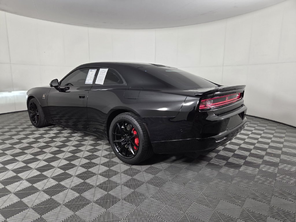 Used 2024 Dodge Charger Daytona Scat Pack w/ Plus Group AWD/4WD image 6