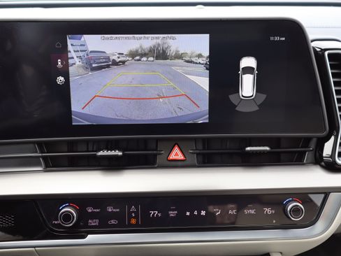 Certified 2025 Kia Sportage EX w/ EX Premium Package image 21