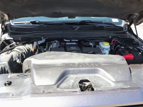 Used 2020 RAM 2500 Laramie w/ Night Edition AWD/4WD image 12