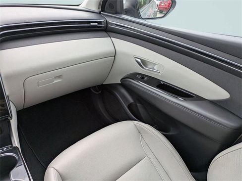Used 2022 Hyundai Tucson Limited image 19