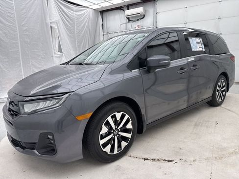 New 2026 Honda Odyssey EX-L image 3