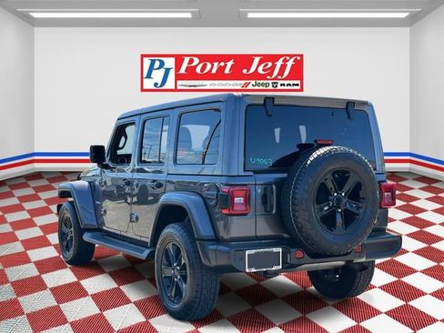 Certified 2021 Jeep Wrangler Unlimited Sahara AWD/4WD image 5