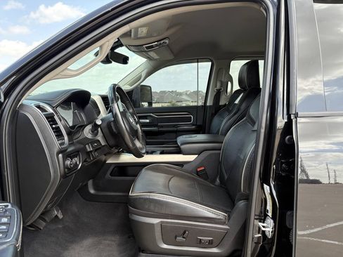 Used 2024 RAM 4500 Laramie AWD/4WD image 12