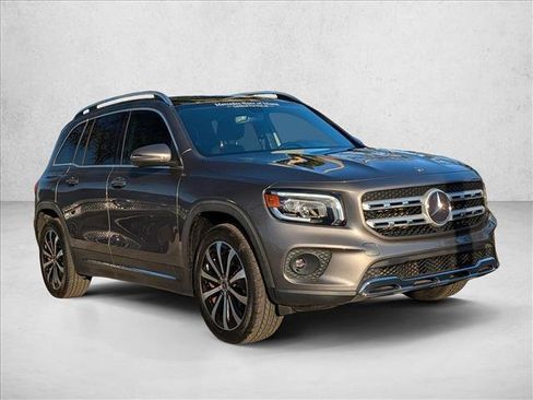 Certified 2022 Mercedes-Benz GLB 250 4MATIC image 3