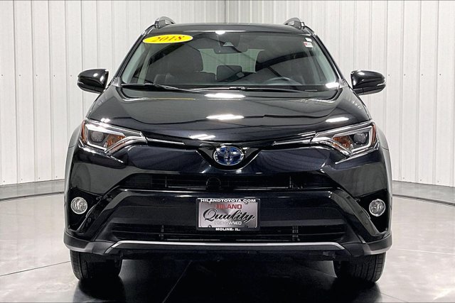 Used 2018 Toyota RAV4 Limited AWD/4WD image 2
