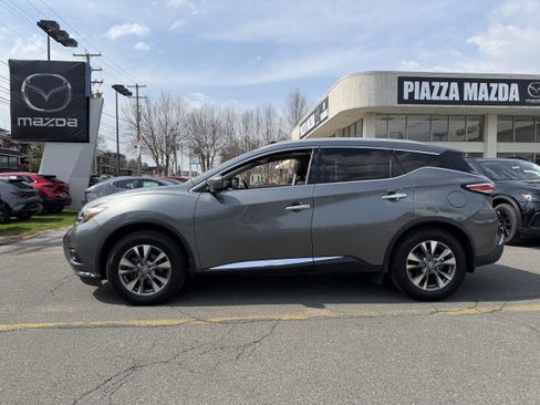 Used 2018 Nissan Murano SL w/ Moonroof Package image 4