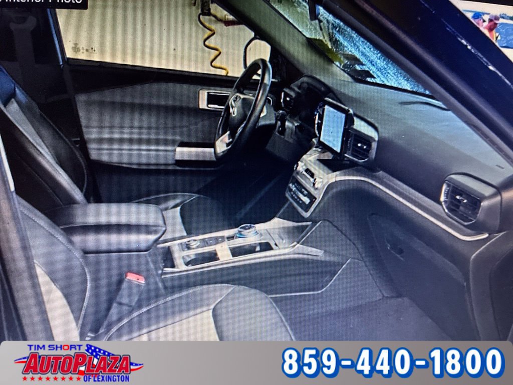 Used 2022 Ford Explorer XLT w/ Equipment Group 202A AWD/4WD image 11