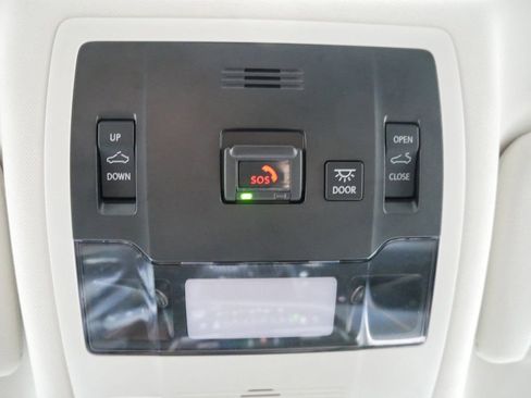 Certified 2025 Lexus ES 300h Ultra Luxury w/ Accessory Package (Z2) image 26