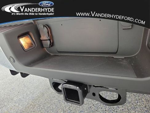 New 2026 Ford F350 Lariat w/ Lariat Premium Package image 9