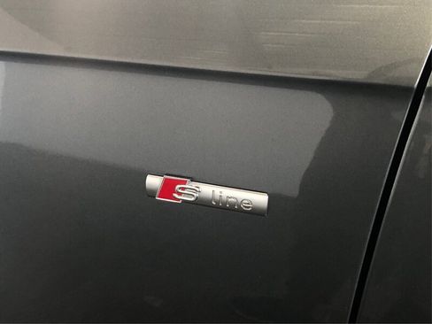 Used 2016 Audi A4 2.0T Premium image 21