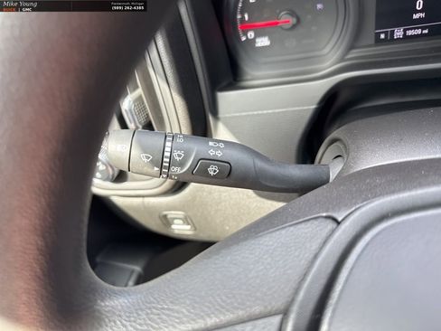 Used 2024 GMC Sierra 2500 Pro w/ Convenience Package image 24