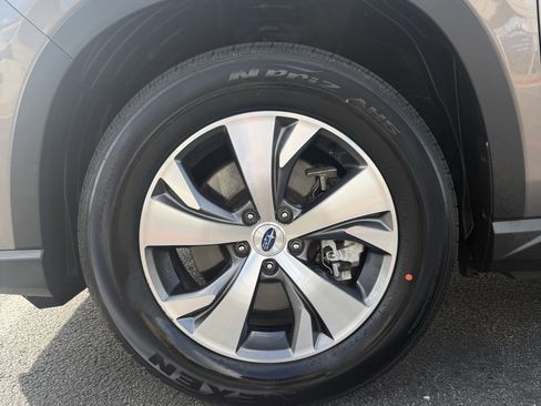 Used 2021 Subaru Ascent Premium w/ Convenience Package image 33