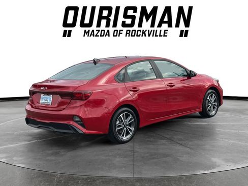 Used 2023 Kia Forte LXS w/ LXS Technology Package FWD image 6