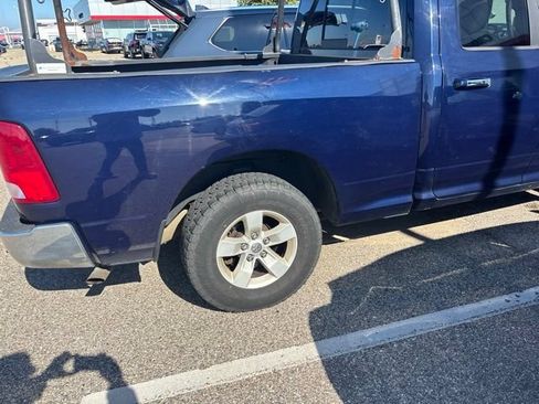 Used 2016 RAM 1500 Classic SLT AWD/4WD image 10
