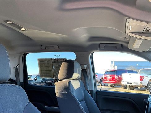 Used 2018 Chevrolet Silverado 1500 LT w/ All Star Edition image 18