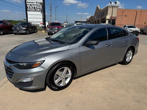 Used 2023 Chevrolet Malibu LS image 7