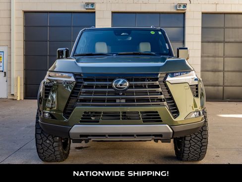 Used 2026 Lexus GX 550 image 4