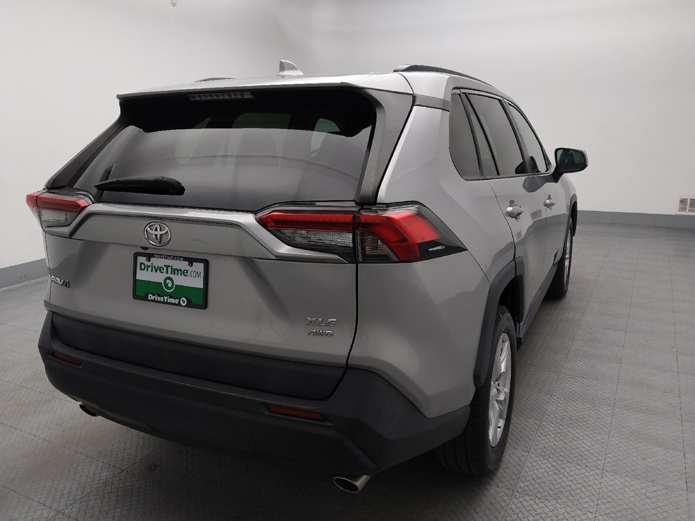 Used 2019 Toyota RAV4 XLE AWD/4WD image 7