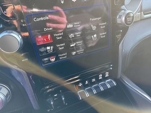 Used 2019 RAM 1500 Limited image 23