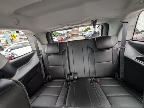Used 2017 GMC Yukon SLT w/ Open Road Package RWD image 19