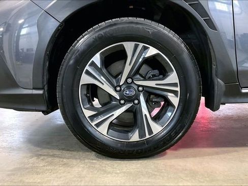 Used 2024 Subaru Crosstrek 2.0i Premium image 9