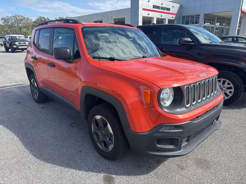 Used 2018 Jeep Renegade Sport w/ Power & Air Group image 2