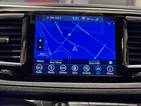 Used 2019 Chrysler Pacifica Limited FWD image 31